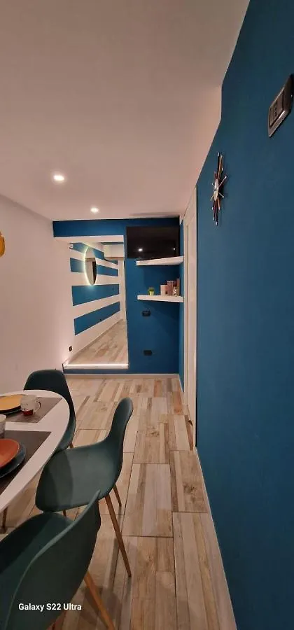 Blumon Guest House ナポリ アパート