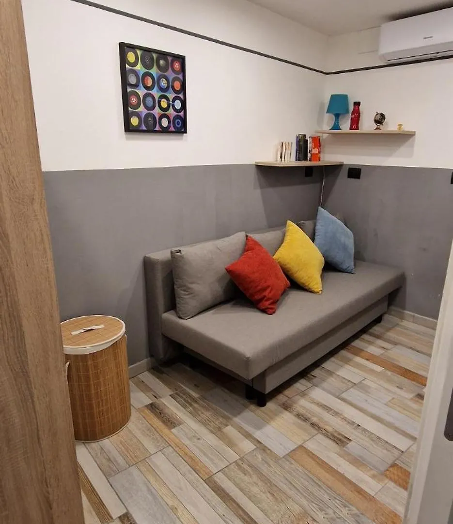 アパート Blumon Guest House ナポリ