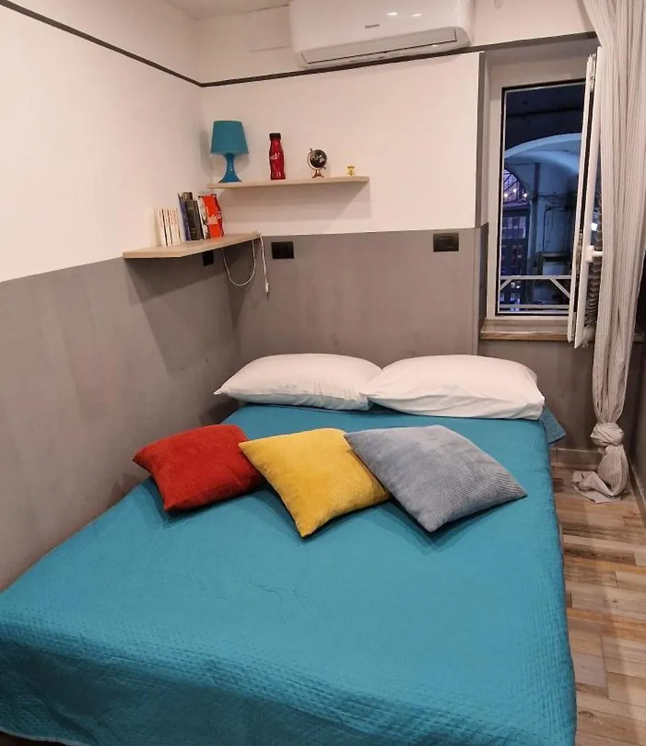 Blumon Guest House ナポリ イタリア